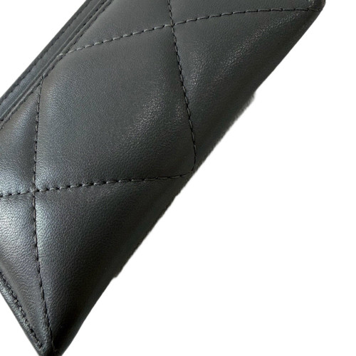 Chanel Quilted 19 Card Holder Calfskin Black