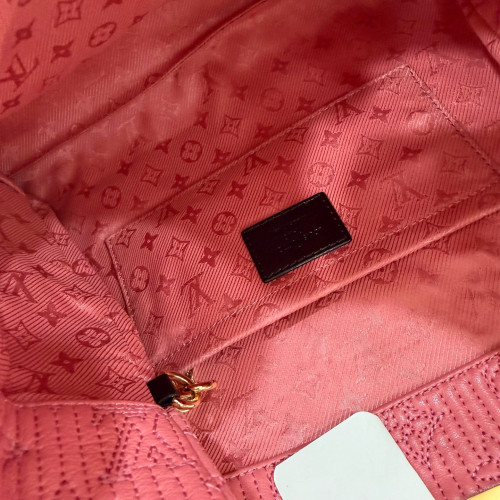 Louis Vuitton Clutch Monogram Pink
