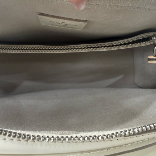 Louis Vuitton Handbag Epi White