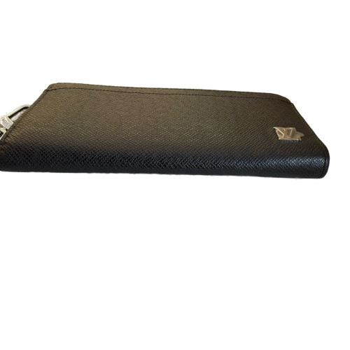 Louis Vuitton Clutch Calfskin Black