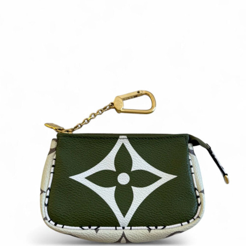 Louis Vuitton Micro Pochette Accessories Monogram Monogram Giant Green White