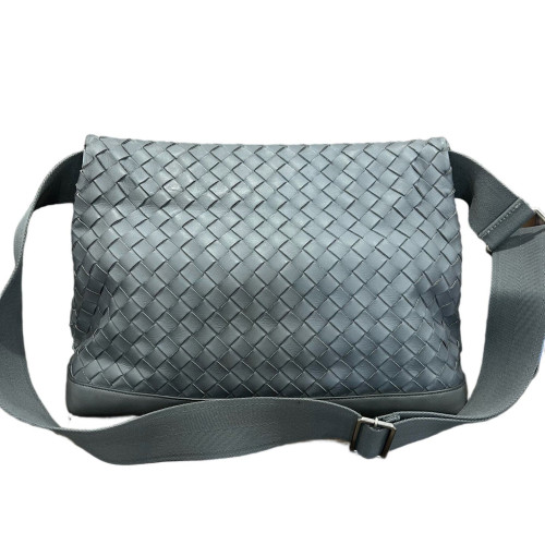 Bottega Veneta Messenger Calfskin Intrecciato Grey