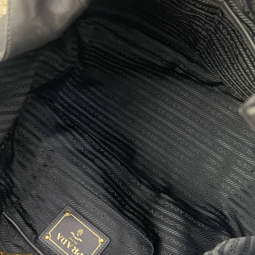 Prada Tote Bag Calfskin Black