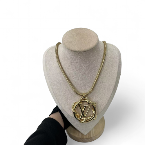 Louis Vuitton Garden Louis Pendant Necklace Metal Louis Vuitton Garden Louis Pendant Necklace Metal
