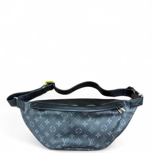 Louis Vuitton Discovery Bumbag Monogram Eclipse Black