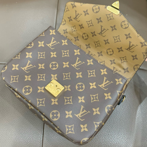Louis Vuitton Pochette Metis Reverse Monogram Brown