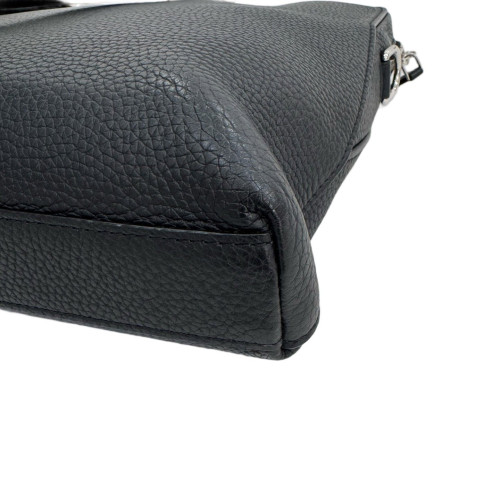 Louis Vuitton Messenger Calfskin Black