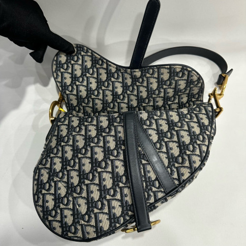 Dior Medium Saddle Bag Oblique Black Beige Navy Dior Medium Saddle Bag Oblique Black Beige Navy