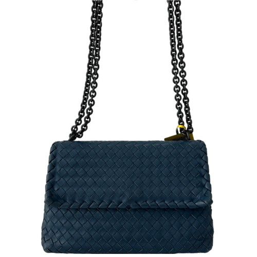 Bottega Veneta Medium Olimpia Shoulder Bag Calfskin Intrecciato Blue Bottega Veneta Medium Olimpia Shoulder Bag Calfskin Intrecciato Blue