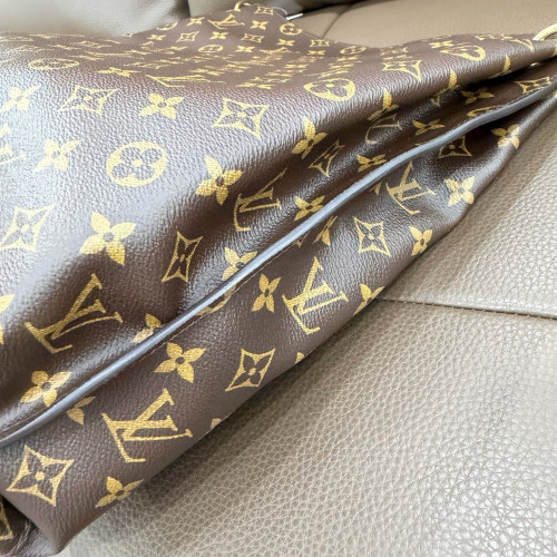Louis Vuitton Metis Hobo Monogram Brown