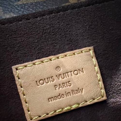 Louis Vuitton Pochette Metis Monogram Brown
