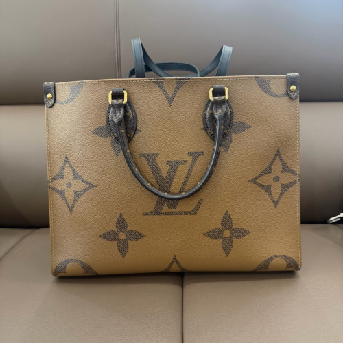 Louis Vuitton Onthego MM Reverse Monogram Giant Brown Louis Vuitton Onthego MM Reverse Monogram Giant Brown