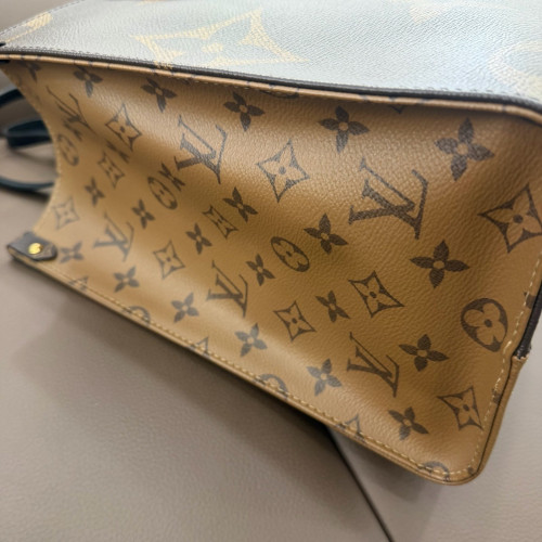 Louis Vuitton Onthego MM Reverse Monogram Giant Brown Louis Vuitton Onthego MM Reverse Monogram Giant Brown