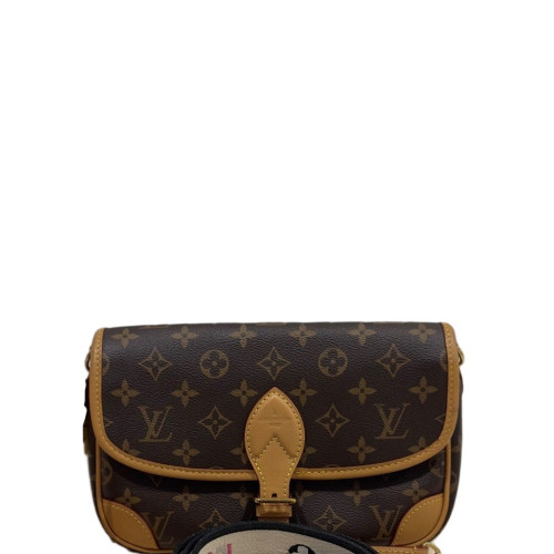 Louis Vuitton Baguette Monogram Brown