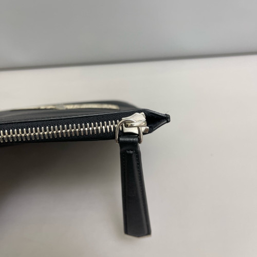 Fendi Clutch Calfskin Snake Embossed Calfskin Black Fendi Clutch Calfskin Snake Embossed Calfskin Black