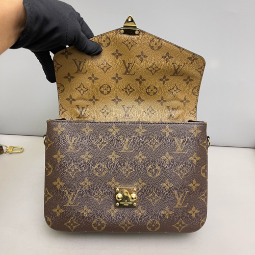 Louis Vuitton Pochette Metis Monogram Brown