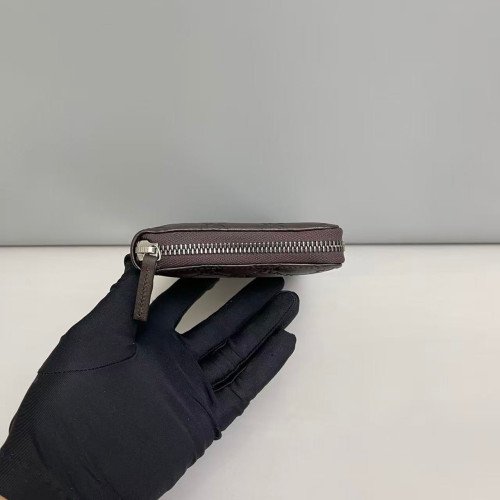 Gucci Zip Around Wallet Guccissima Brown