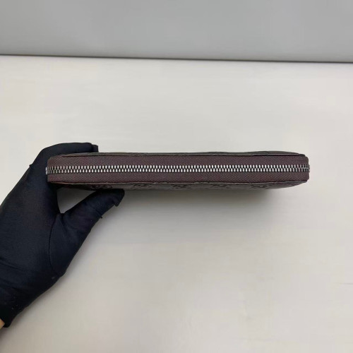 Gucci Zip Around Wallet Guccissima Brown