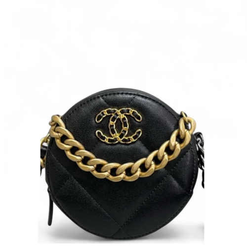 Chanel Quilted 19 Round Clutch With Chain Lambskin Black Chanel Quilted 19 Round Clutch With Chain Lambskin Black