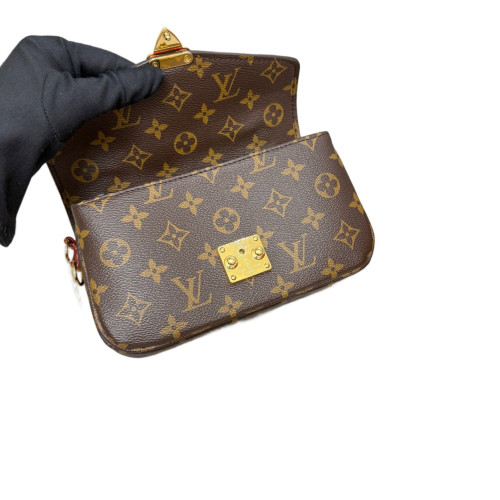 Louis Vuitton Pochette Metis East West Monogram Brown