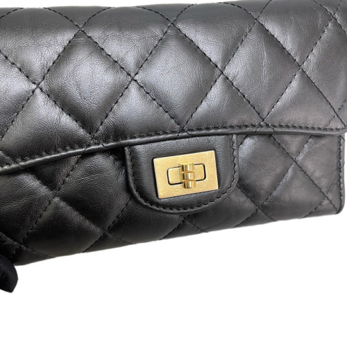 Chanel Quilted 2.55 Compact Wallet Calfskin Black Chanel Quilted 2.55 Compact Wallet Calfskin Black