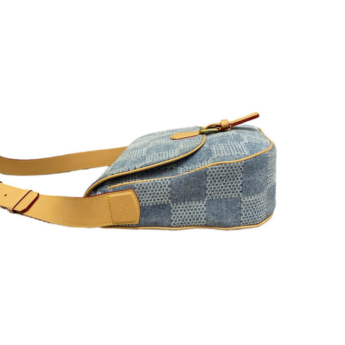 Louis Vuitton Montsouris Messenger Bag MM Denim Monogram Blue