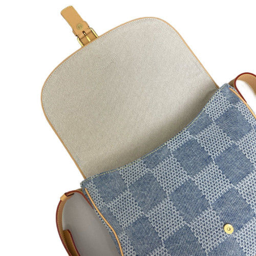 Louis Vuitton Montsouris Messenger Bag MM Denim Monogram Blue