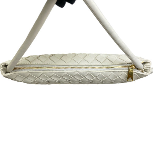 Bottega Veneta Shoulder Bag Calfskin Intrecciato White