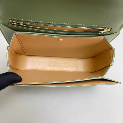 Loewe Medium Goya Flap Bag Smooth Calfskin Green Loewe Medium Goya Flap Bag Smooth Calfskin Green