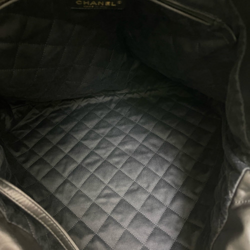 Chanel Quilted Medium 22 Calfskin Black