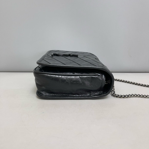 Yves Saint Laurent Mini Niki Chain Pull Up Leather Black