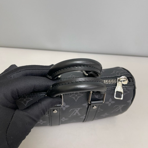 Louis Vuitton Keepall 25 Monogram Eclipse Black