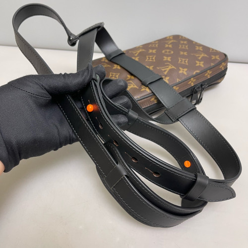 Louis Vuitton Bumbag Monogram Brown Black