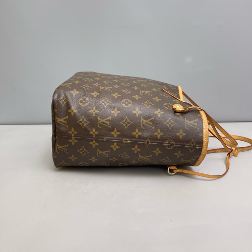 Louis Vuitton Neverfull MM Monogram Brown