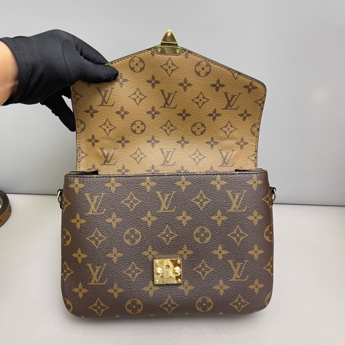 Louis Vuitton Pochette Metis Reverse Monogram Brown
