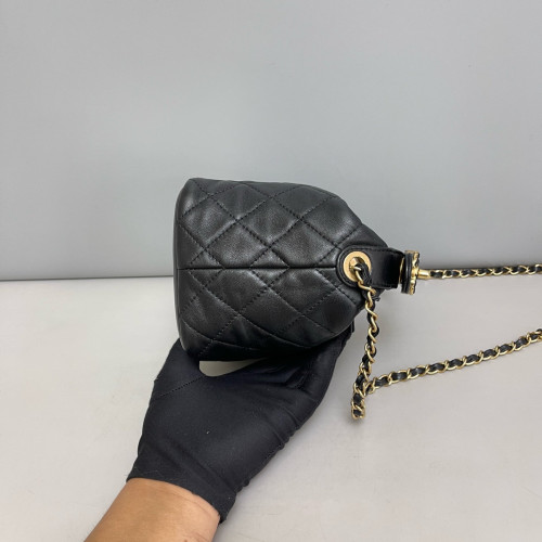 Chanel Quilted Small Perfect Meeting Hobo Lambskin Black Chanel Quilted Small Perfect Meeting Hobo Lambskin Black