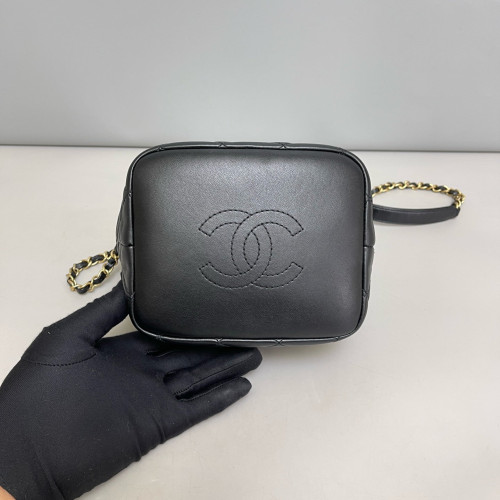 Chanel Quilted Small Perfect Meeting Hobo Lambskin Black Chanel Quilted Small Perfect Meeting Hobo Lambskin Black