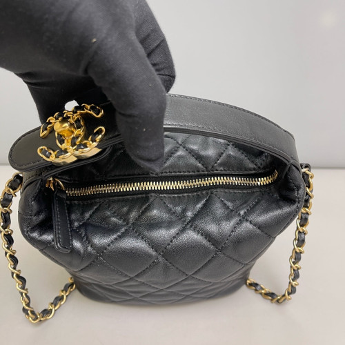Chanel Quilted Small Perfect Meeting Hobo Lambskin Black Chanel Quilted Small Perfect Meeting Hobo Lambskin Black