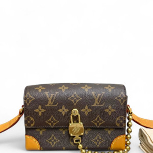 Louis Vuitton Steamer Wearable Wallet Monogram Brown Louis Vuitton Steamer Wearable Wallet Monogram Brown