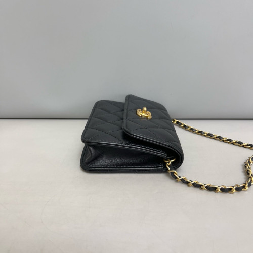 Chanel Quilted Pearl Crush Clutch With Chain Lambskin Black Chanel Quilted Pearl Crush Clutch With Chain Lambskin Black