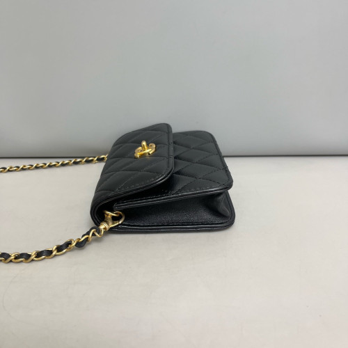 Chanel Quilted Pearl Crush Clutch With Chain Lambskin Black Chanel Quilted Pearl Crush Clutch With Chain Lambskin Black