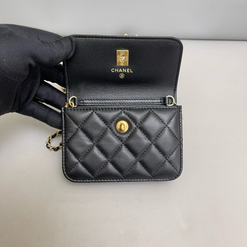 Chanel Quilted Pearl Crush Clutch With Chain Lambskin Black Chanel Quilted Pearl Crush Clutch With Chain Lambskin Black