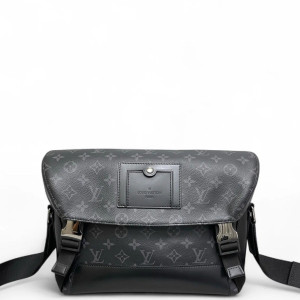 Louis Vuitton Voyager Messenger Monogram Eclipse Black