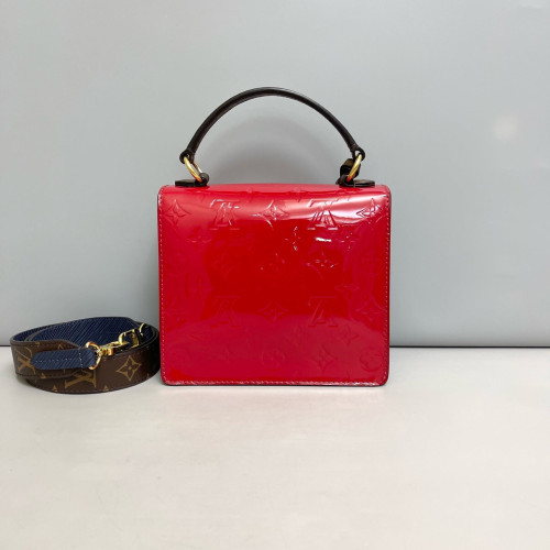 Louis Vuitton Spring Street Vernis Red