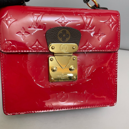 Louis Vuitton Spring Street Vernis Red