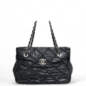 Chanel Tote Bag Pull Up Leather Black