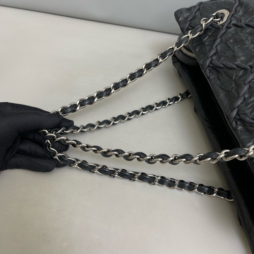 Chanel Tote Bag Pull Up Leather Black Chanel Tote Bag Pull Up Leather Black