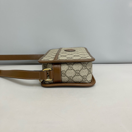Gucci Camera Case GG Supreme Monogram Tan