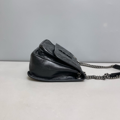 Yves Saint Laurent Medium Niki Messenger Pull Up Leather Black