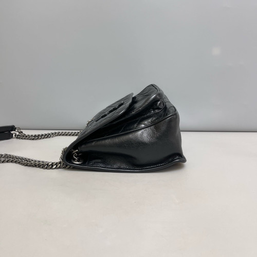 Yves Saint Laurent Medium Niki Messenger Pull Up Leather Black